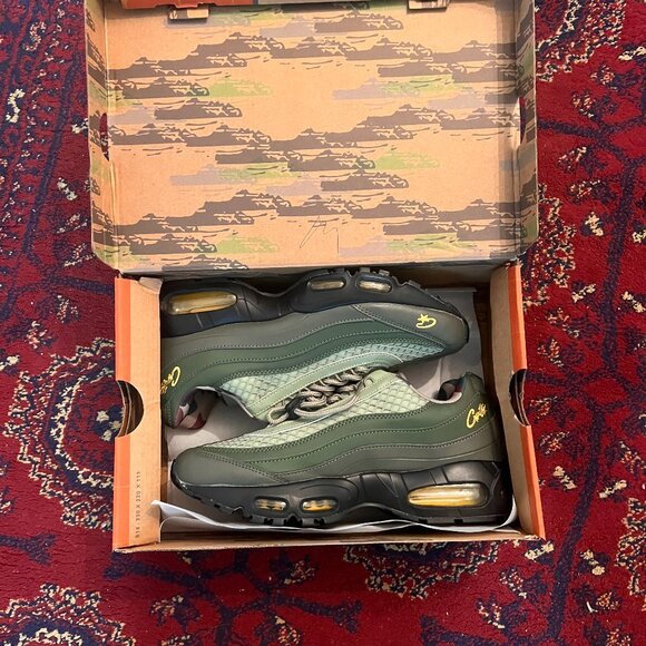 靴 Nike corteiz Air Max 95 Gotta Green Nike Air Max 95 x Corteiz Gutta Green On Feet - YouTube